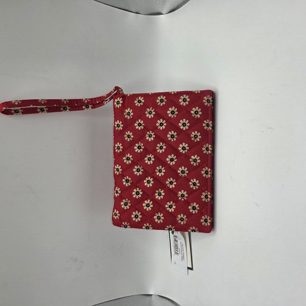 Vera Bradley Americana Red Swing Wallet Wristlet NWT - Picture 3 of 3